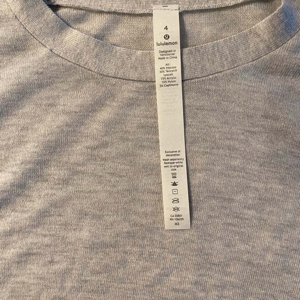 Lululemon Light Sweater - Size 4